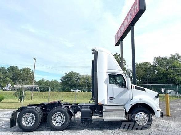 Kenworth T880 Motrici e Trattori Stradali