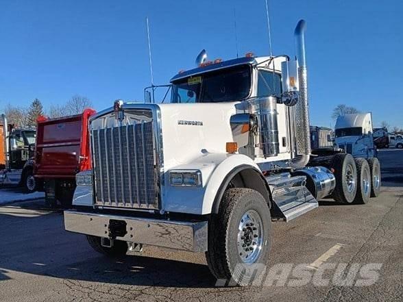 Kenworth W900B Motrici e Trattori Stradali