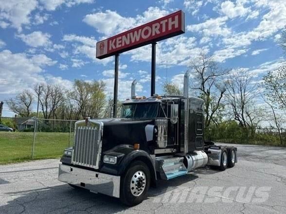 Kenworth W900L Motrici e Trattori Stradali