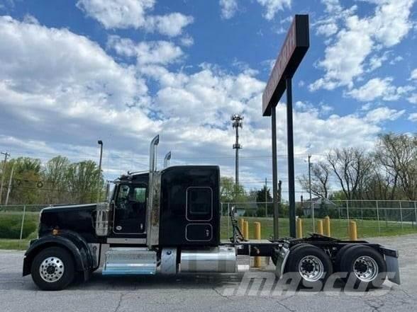 Kenworth W900L Motrici e Trattori Stradali
