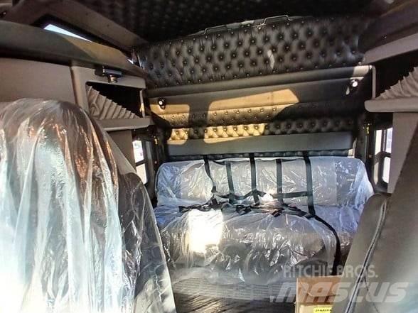 Kenworth W900L Motrici e Trattori Stradali