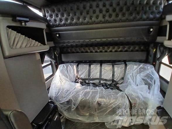 Kenworth W900L Motrici e Trattori Stradali