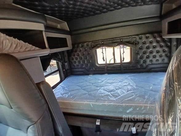 Kenworth W900L Motrici e Trattori Stradali