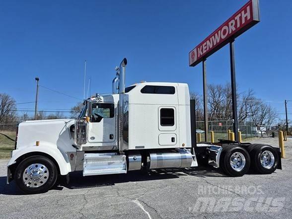 Kenworth W900L Motrici e Trattori Stradali