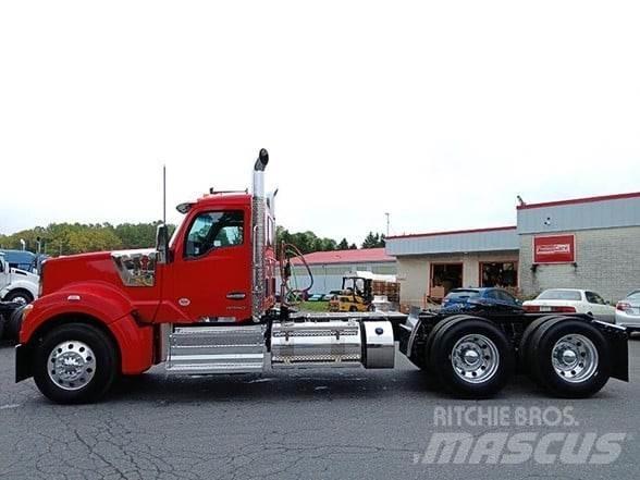 Kenworth W990 Motrici e Trattori Stradali