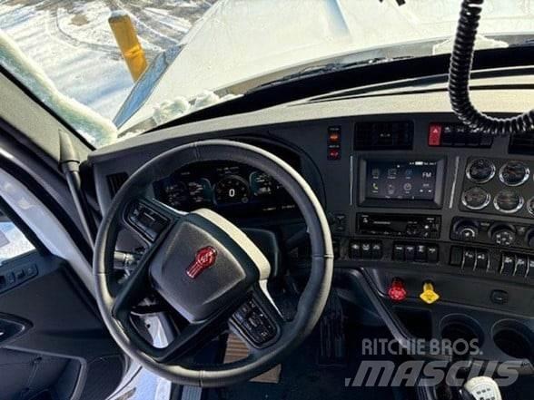 Kenworth W990 Camion ribaltabili