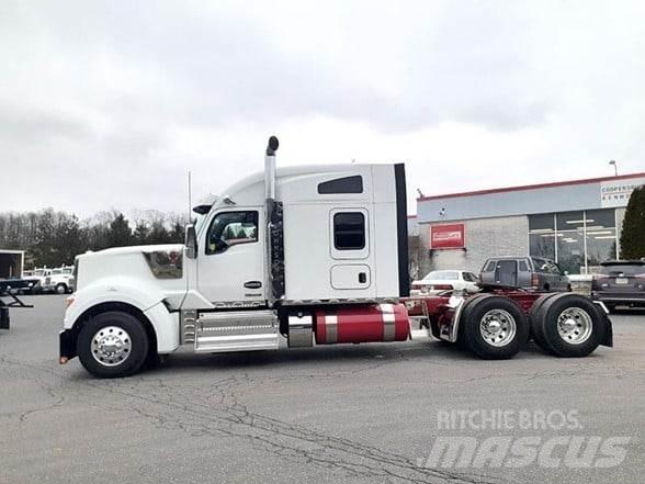 Kenworth W990 Motrici e Trattori Stradali