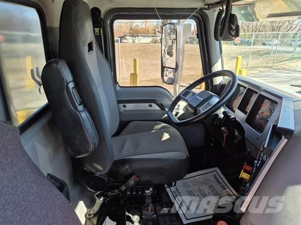 Mack GRANITE 64FR Camion ribaltabili