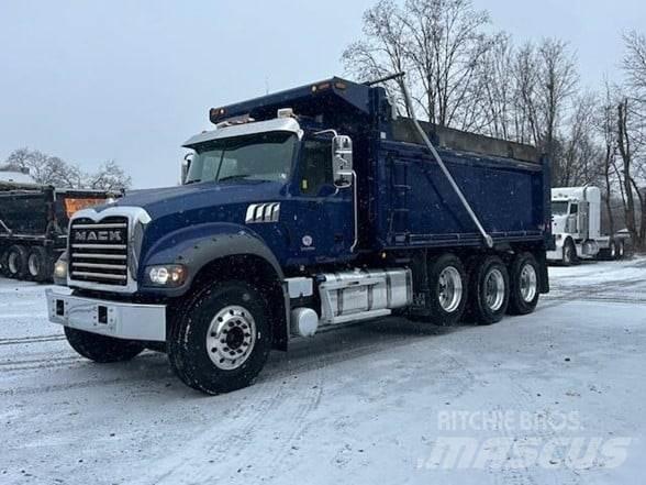 Mack GRANITE 64FR Camion ribaltabili