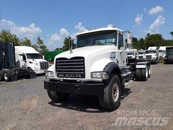 Mack GRANITE GU713 Motrici e Trattori Stradali