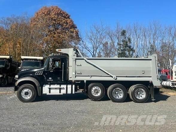 Mack GRANITE GU713 Camion ribaltabili