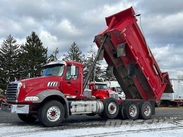 Mack GRANITE GU813 Camion ribaltabili