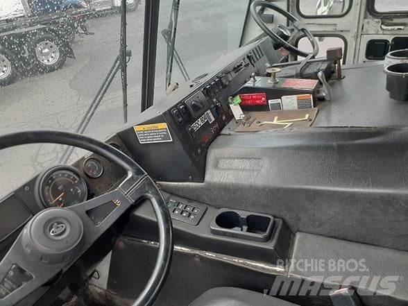 Mack LEU613 Camion dei rifiuti