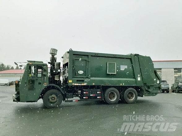 Mack LEU613 Camion dei rifiuti