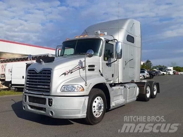 Mack PINNACLE CXU613 Motrici e Trattori Stradali