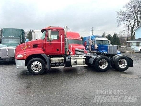 Mack PINNACLE CXU613 Motrici e Trattori Stradali