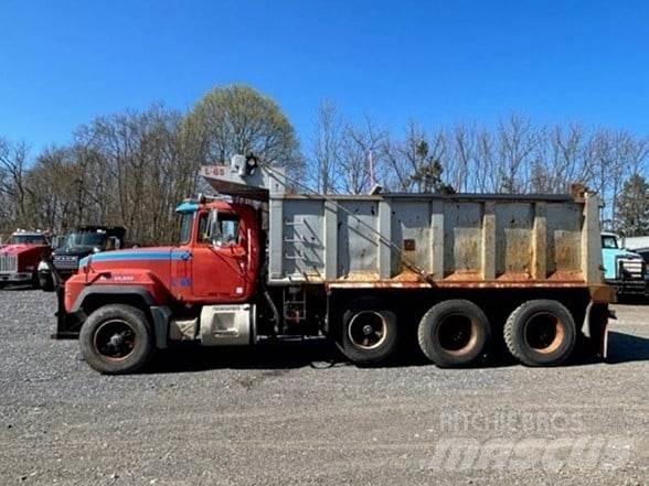 Mack RD688S Camion ribaltabili