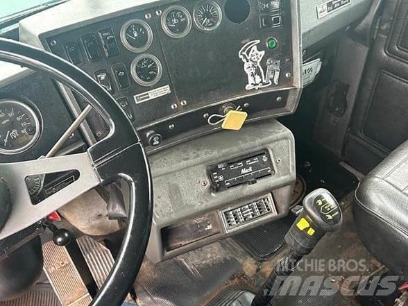 Mack RD688SX Camion ribaltabili