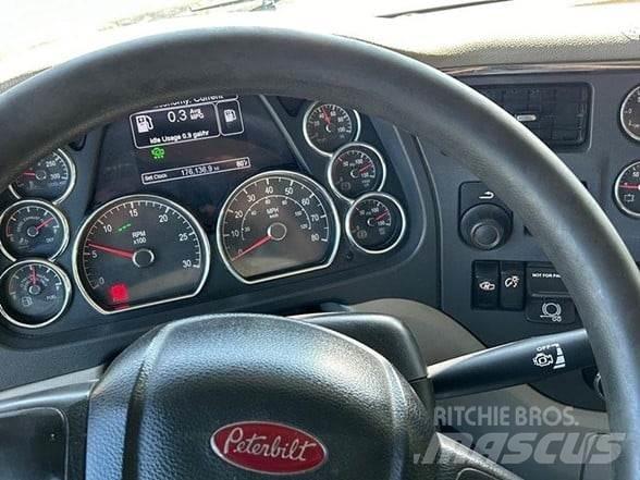 Peterbilt 567 Camion ribaltabili