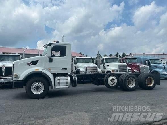 Peterbilt 567 Autocabinati