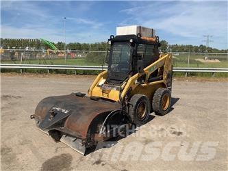 CAT 246 Mini Pale Gommate