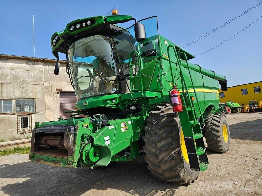 John Deere S770 Mietitrebbiatrici