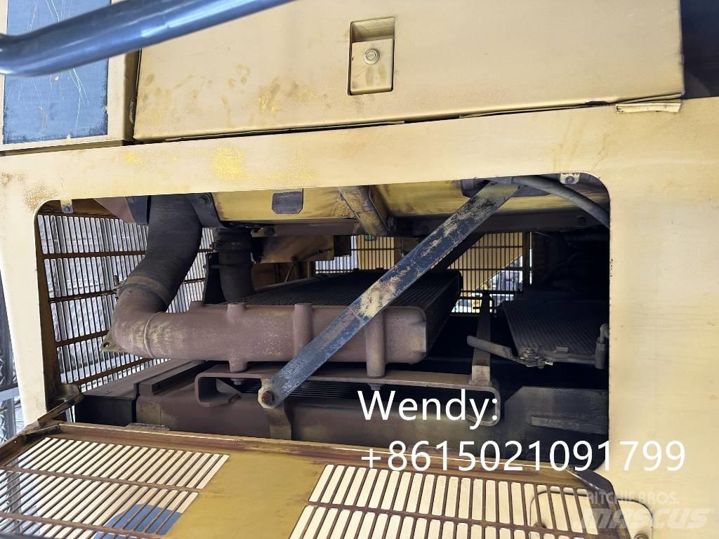 Komatsu WA 600-6 Pale gommate