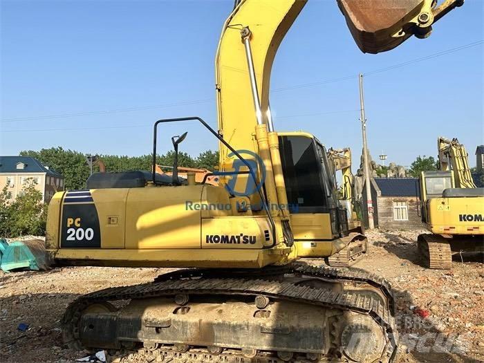 Komatsu PC200-8 Escavatori cingolati