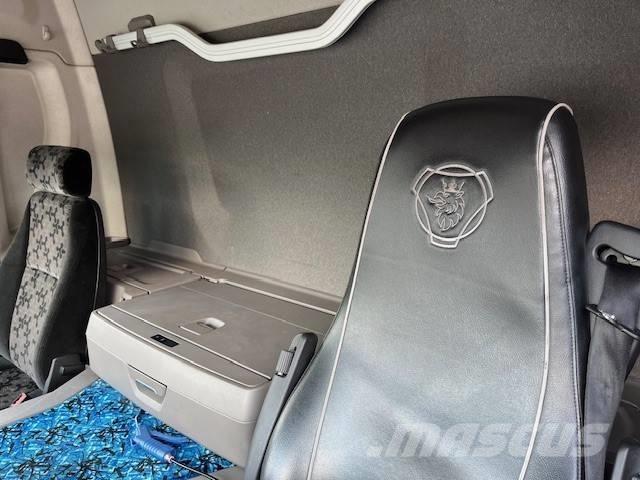 Scania P 370 Motrici centinate