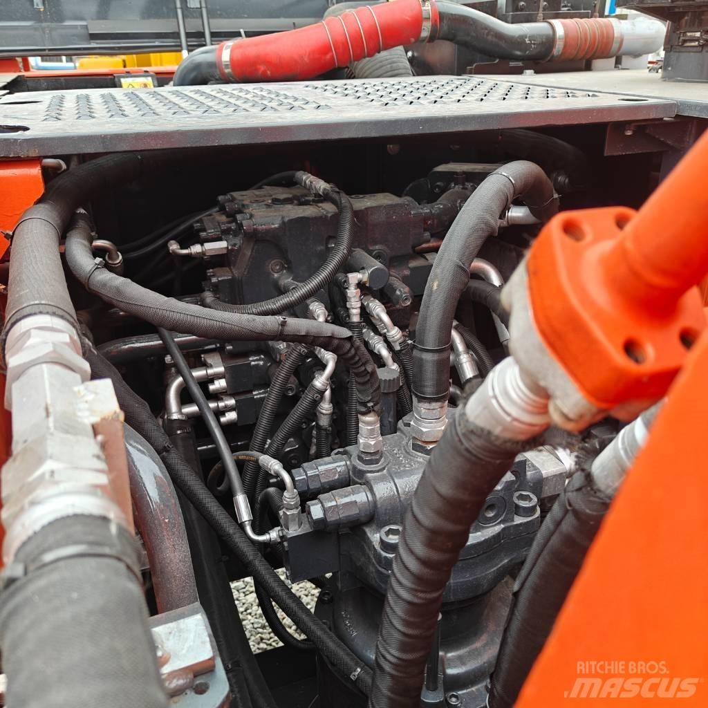 Doosan DX225LC-9C Escavatori cingolati