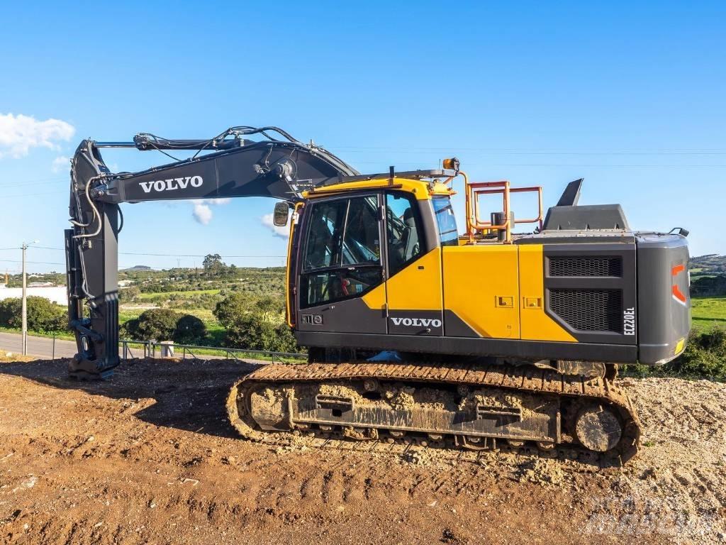 Volvo EC 220 E Escavatori cingolati
