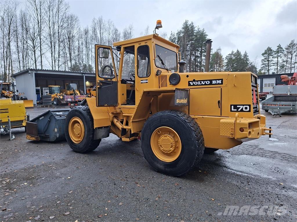 Volvo BM L70 Pale gommate