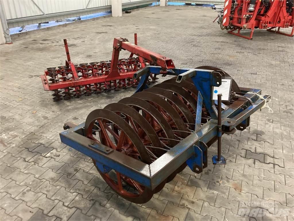  UNBEKANNT 1,80 m Rulli compressori
