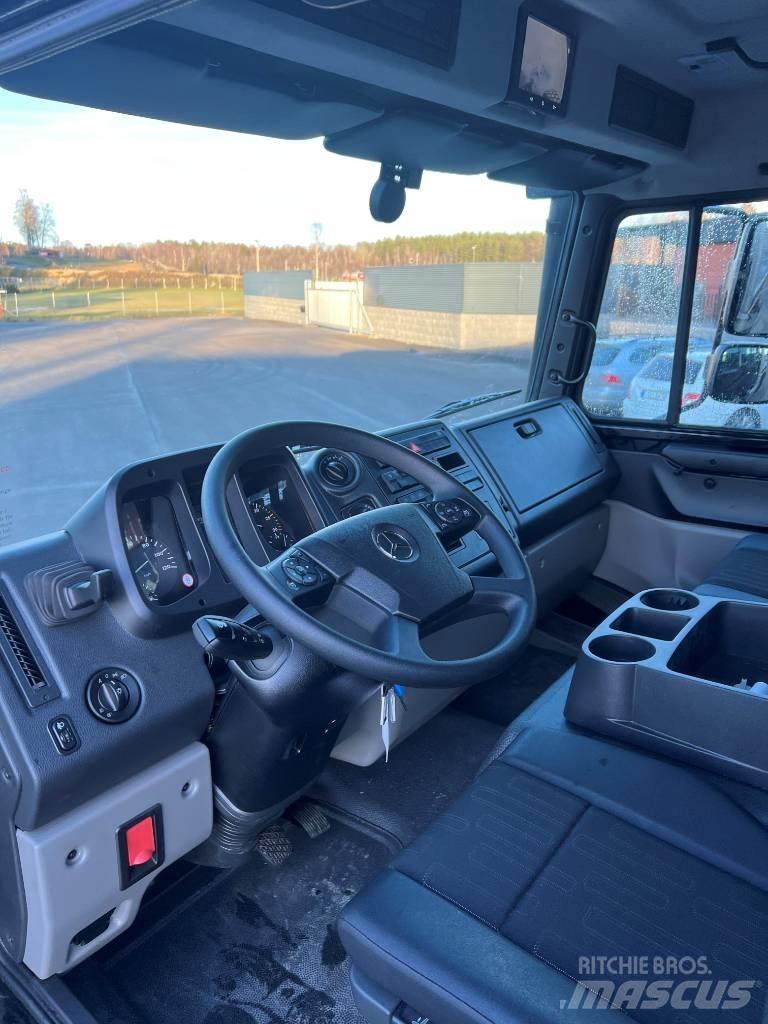 Mercedes-Benz Unimog Camion con sponde ribaltabili