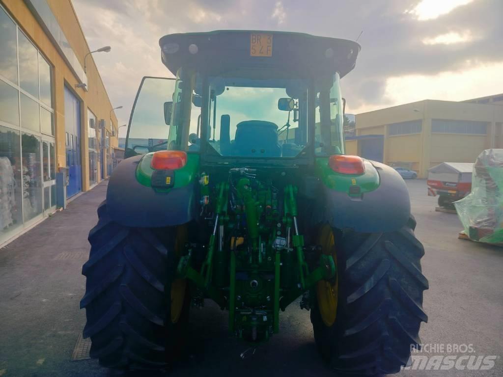 John Deere 5100R Trattori
