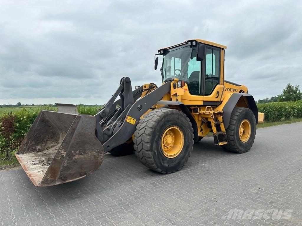 Volvo L60F Pale gommate