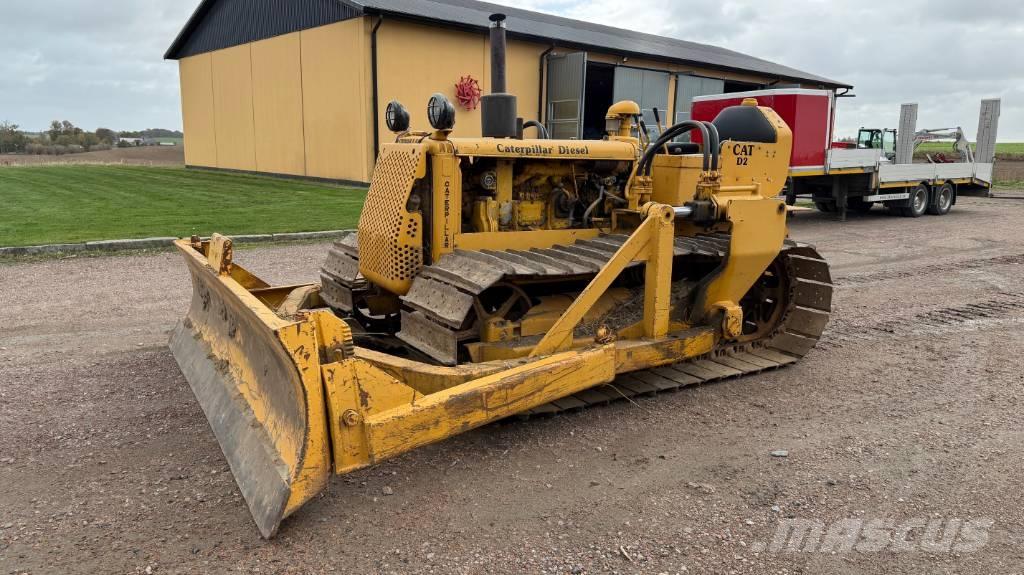CAT D 2 Dozer cingolati