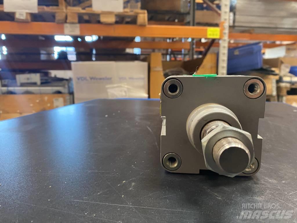  Pneumatic Cylinder Componenti idrauliche