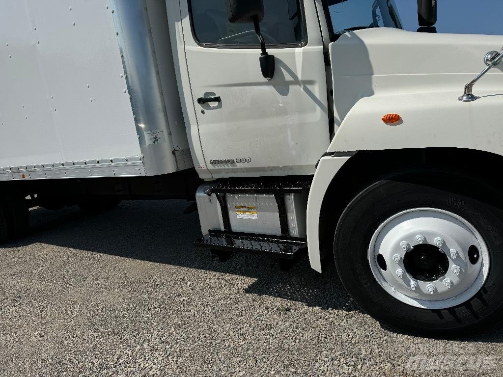 Hino 238 Camion cassonati