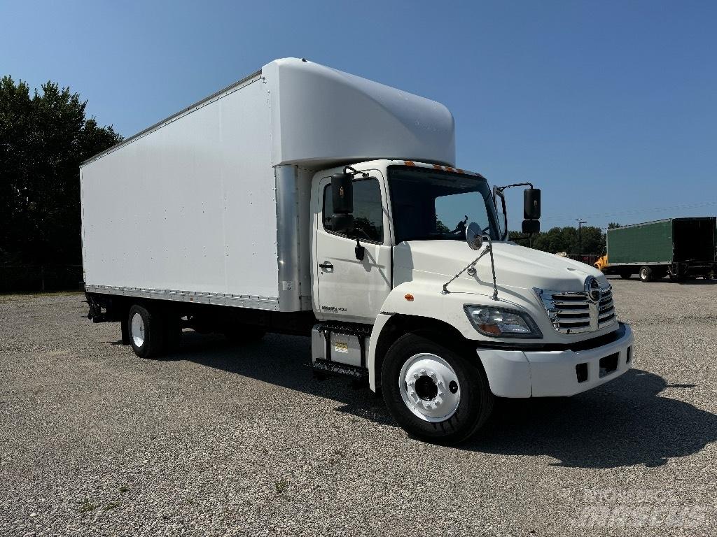 Hino 238 Camion cassonati
