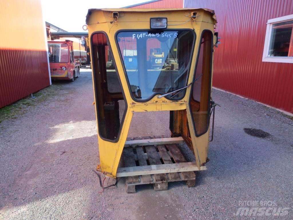 Fiat-Allis 345B Cabine e interni