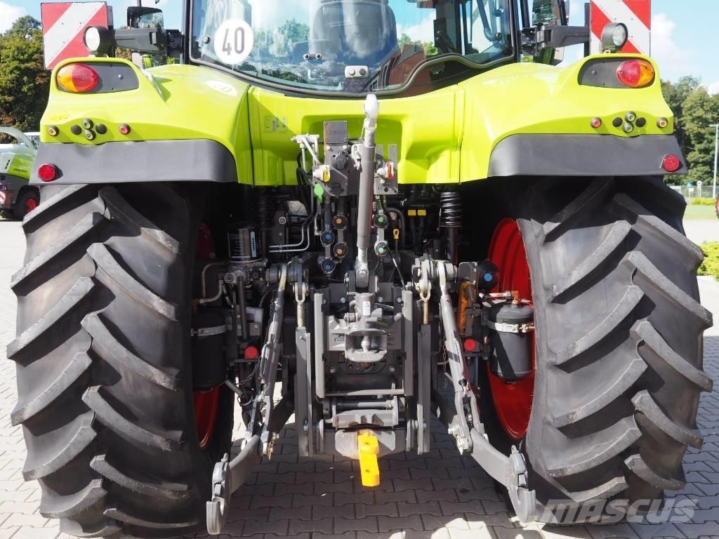 CLAAS Arion 610 CIS Trattori