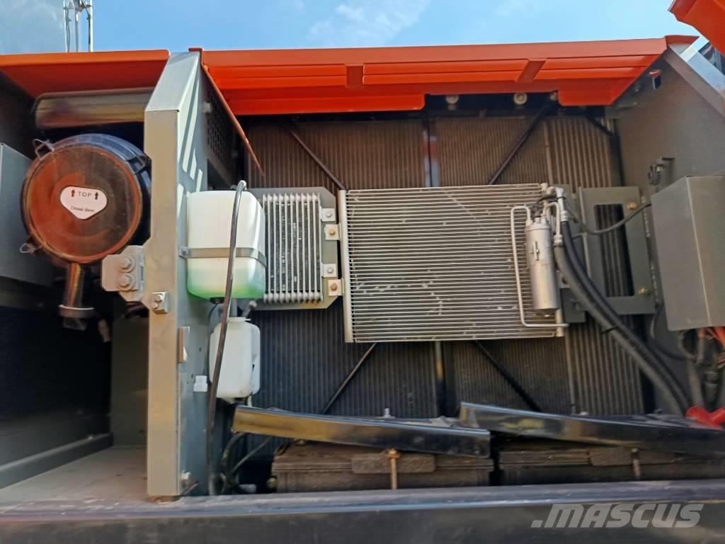 Hitachi ZX 200 Escavatori cingolati