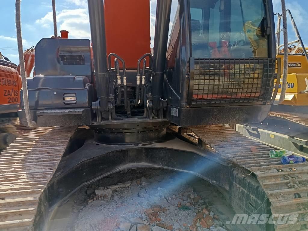 Hitachi ZX 200 Escavatori cingolati