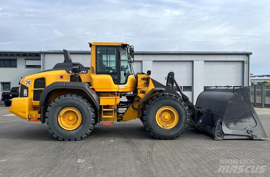 Volvo L110H - RENTAL Pale gommate