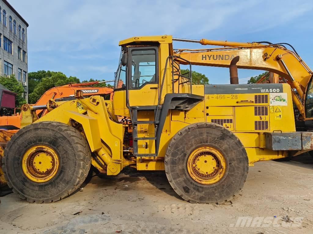 Komatsu WA 500 Pale gommate