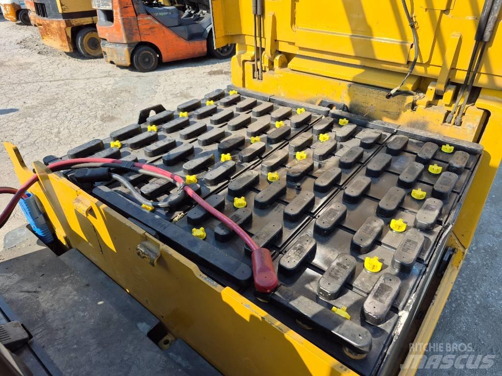 CAT E 12000 Carrelli elevatori elettrici