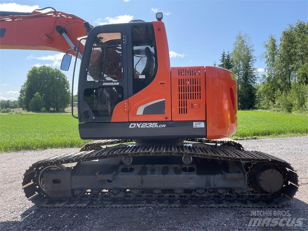 Doosan DX 235 LCR Escavatori cingolati