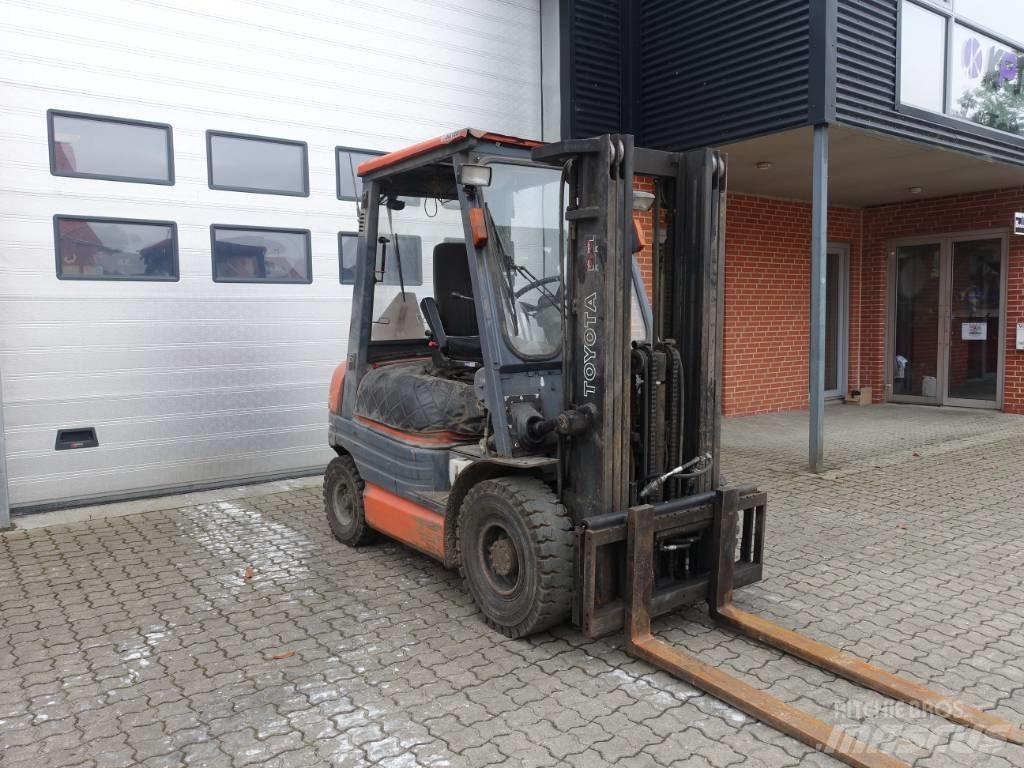 Toyota 02-6 FDF 25 Carrelli elevatori diesel