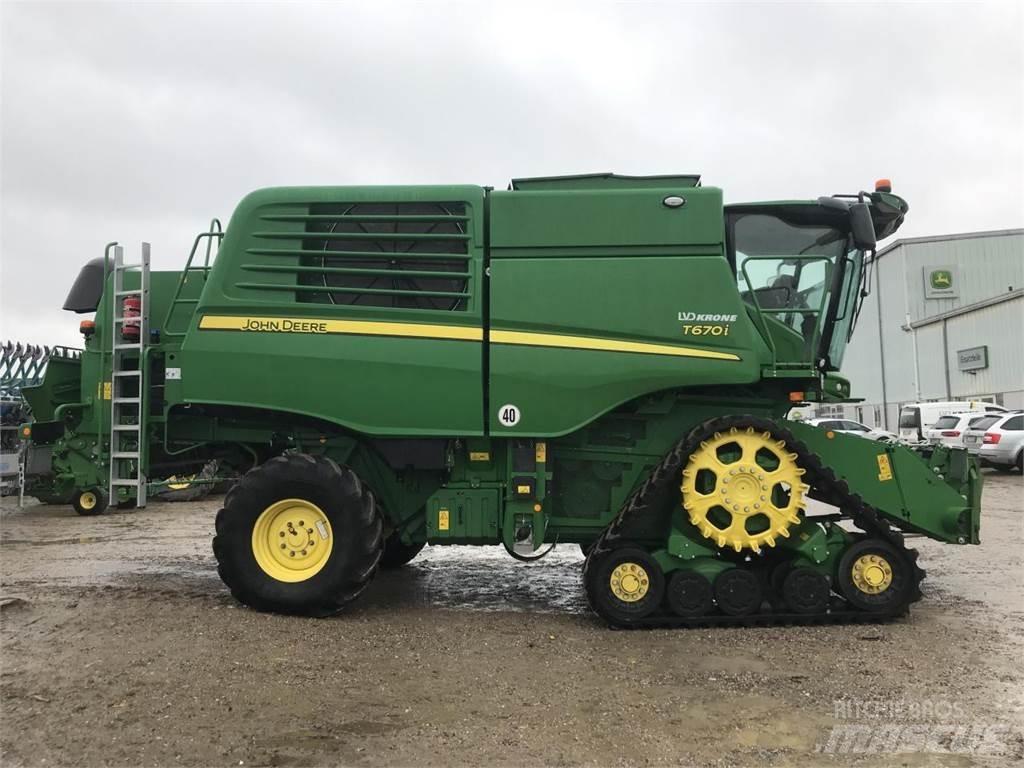 John Deere T670 Mietitrebbiatrici